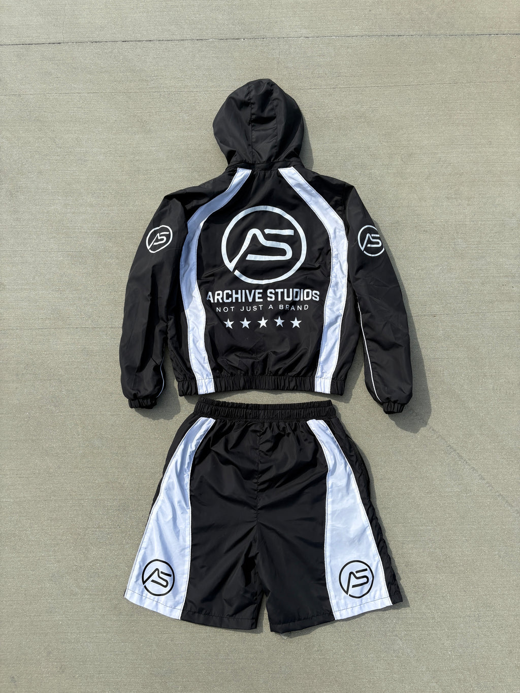 Onyx Interstate 26 Windbreaker Set