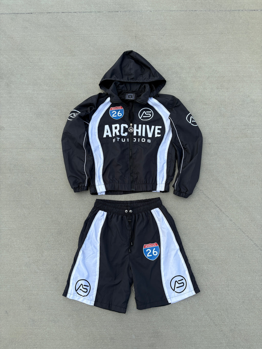 Onyx Interstate 26 Windbreaker Set