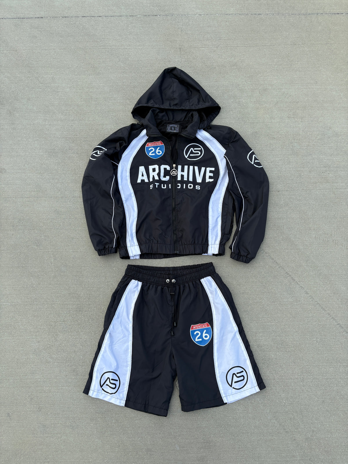 Onyx Interstate 26 Windbreaker Set